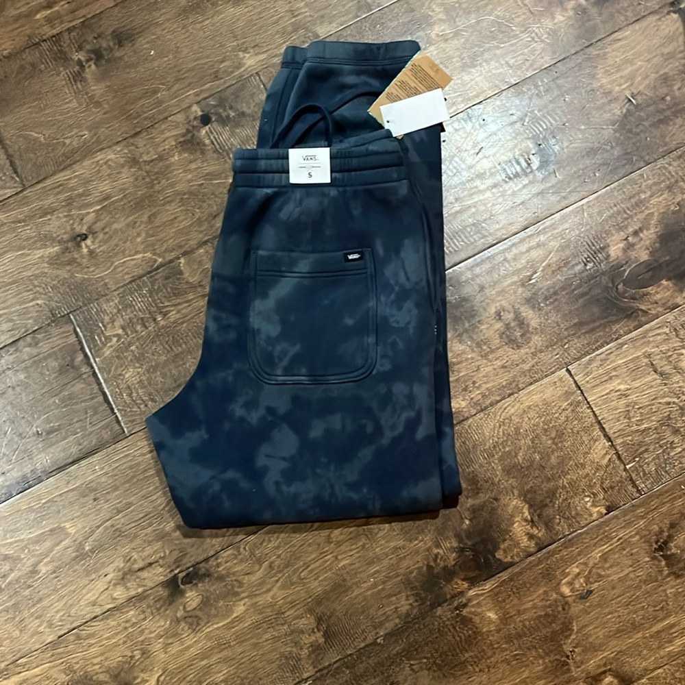 Vans Men’s Sweatpants size Small NWT